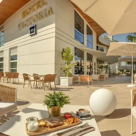 Rh Victoria & 4 Sup 4* 貝尼多姆