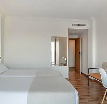 Rh Victoria & 4 Sup Hotel