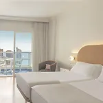 Rh Victoria & 4 Sup 4*