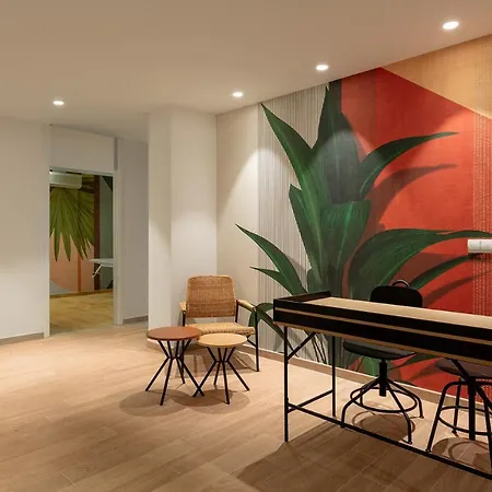 호텔 Rh Victoria & 4 Sup