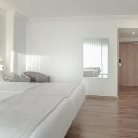 Rh Victoria & 4 Sup Hotell