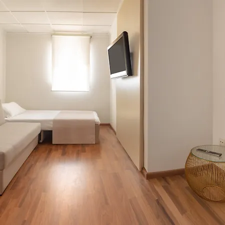 Rh Victoria & 4 Sup ベニドルム