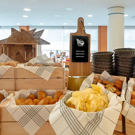 Rh Victoria & 4 Sup 4* ベニドルム